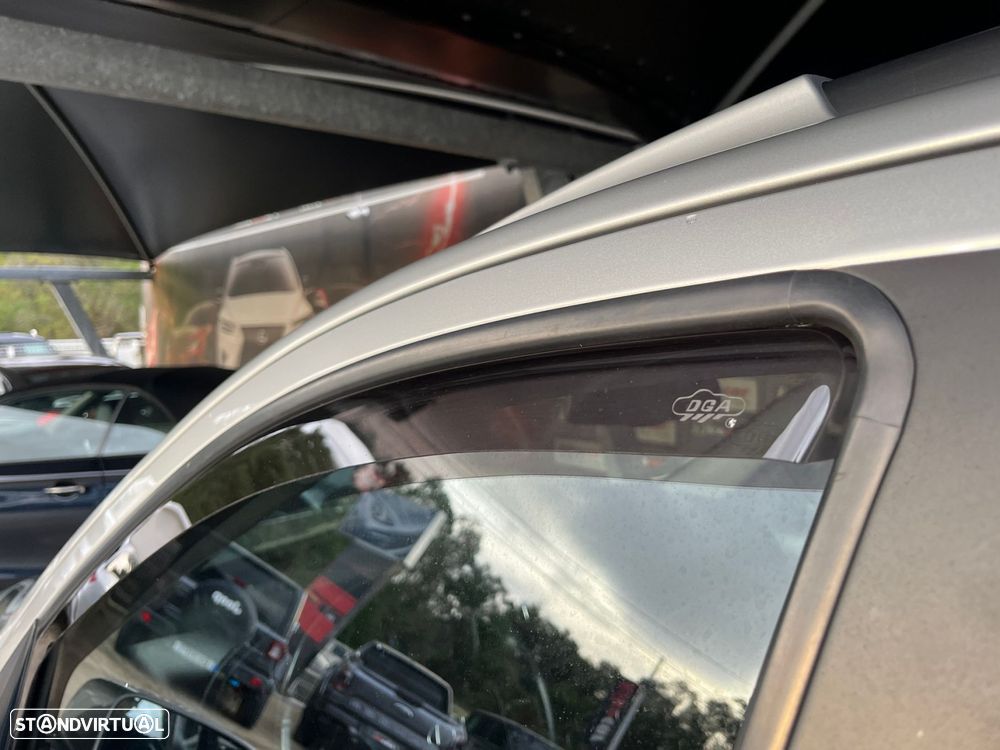 Hyundai Santa Fe 2.2 CRDi 7Wagon Sport - 13