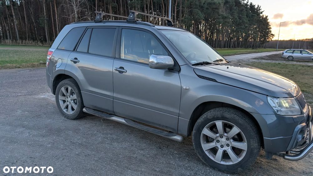 Suzuki Grand Vitara 2.0 De luxe - 10