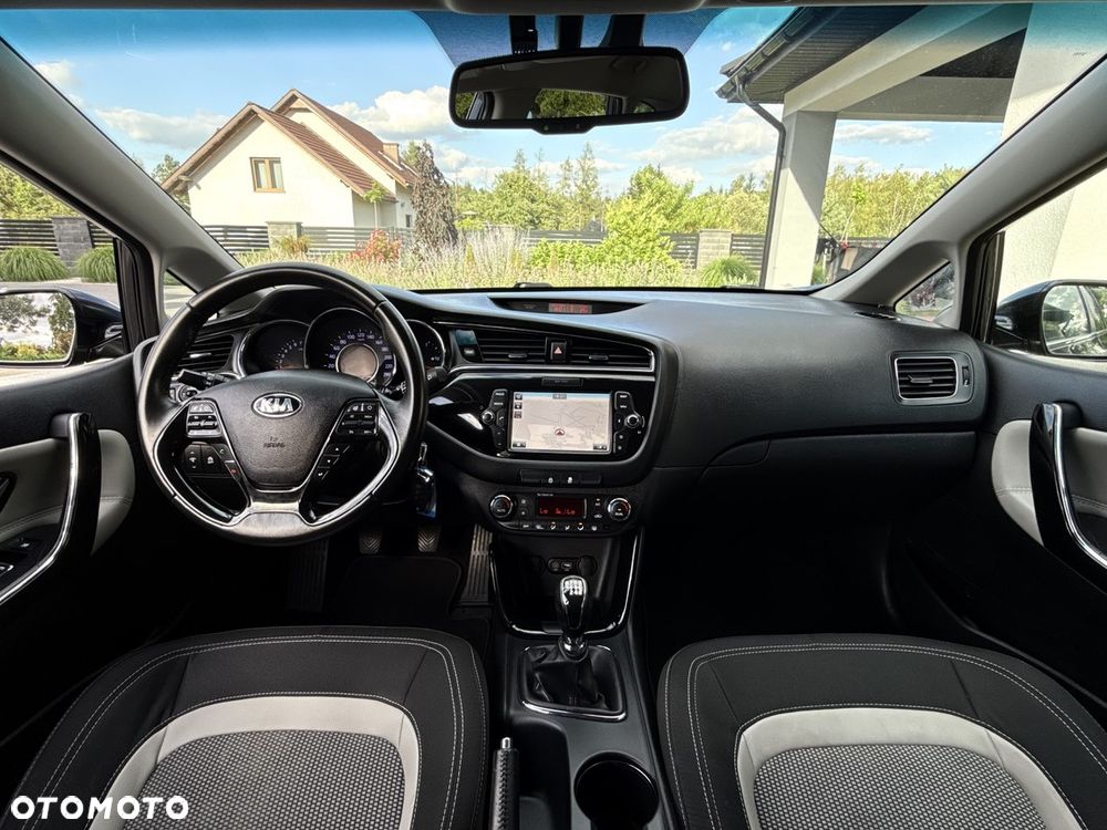 Kia Ceed 1.6 GDI Business Line - 20