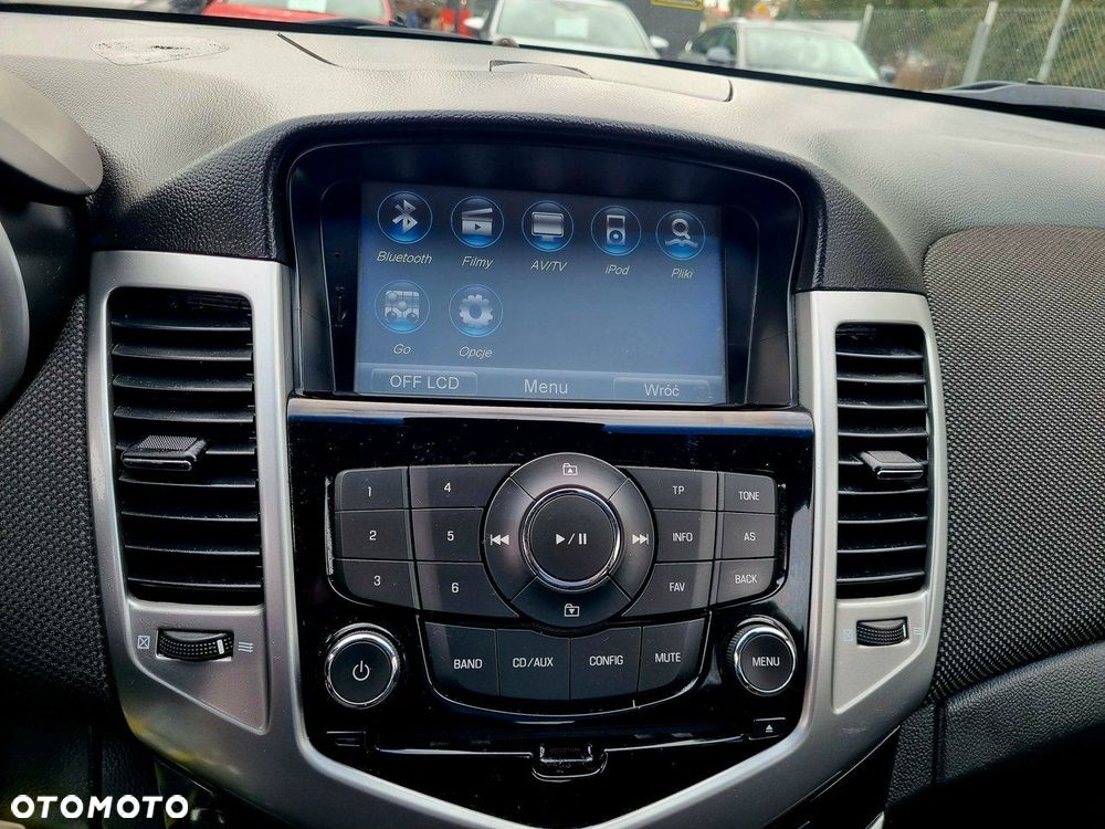 Chevrolet Cruze 1.8 LS - 19