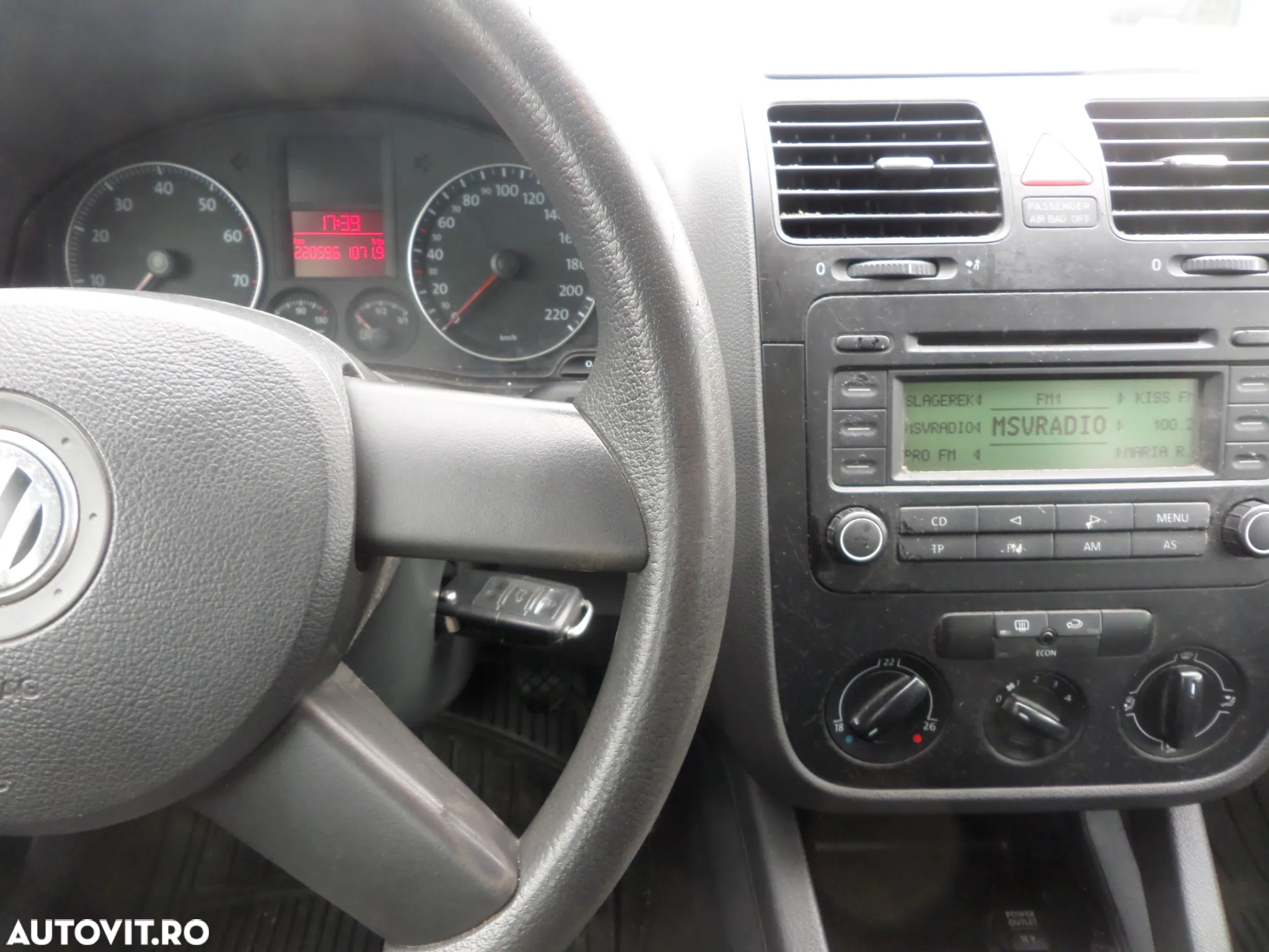 Volkswagen Golf 1.4 Comfortline - 27