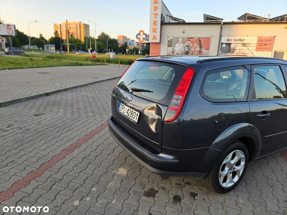 Ford Focus Turnier 1.8 Style+ - 14