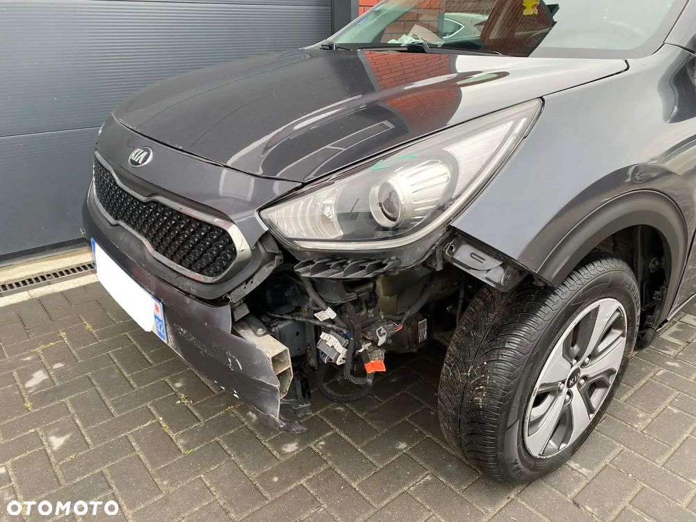 Kia Niro 1.6 GDI Hybrid L - 24