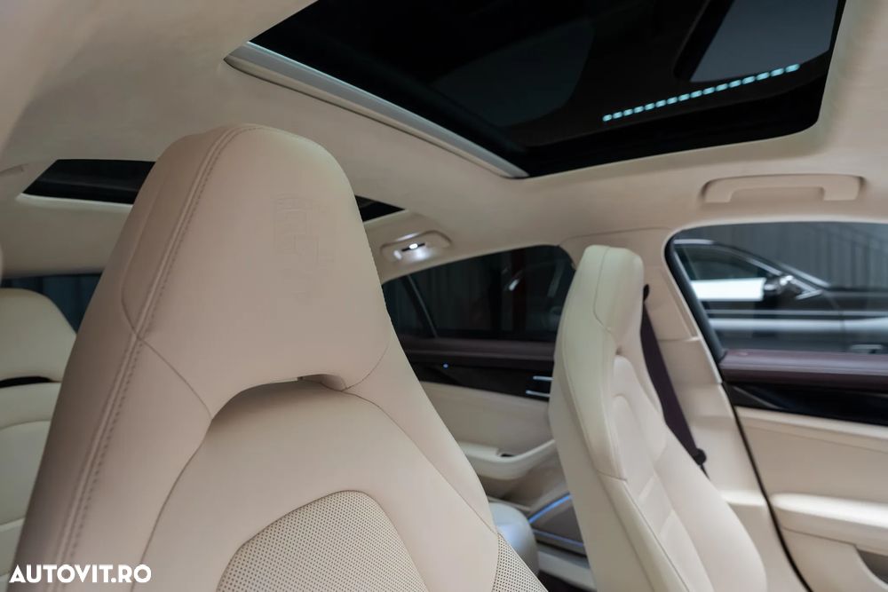 Porsche Panamera 4 - 38