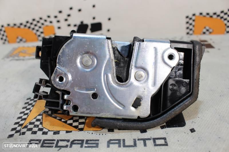 Fecho Da Porta Trás Direita Bmw X3 (F25)  7318418 / 7 318 418 / E84 E8 - 6