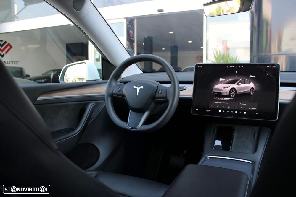 Tesla Model Y Standard - 36