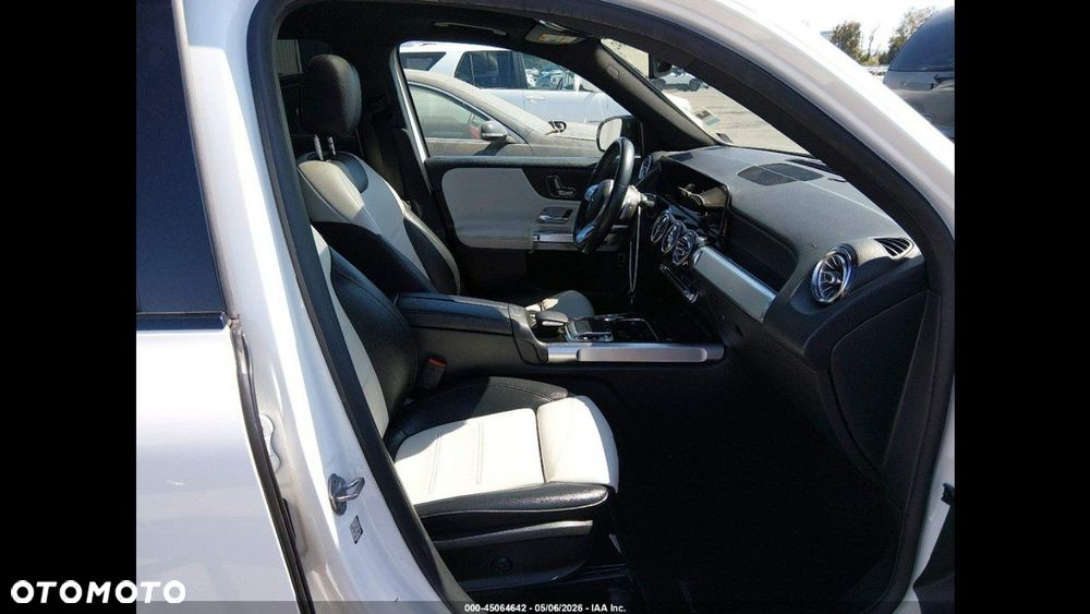 Mercedes-Benz GLB 250 4Matic 8G-DCT AMG Line - 10