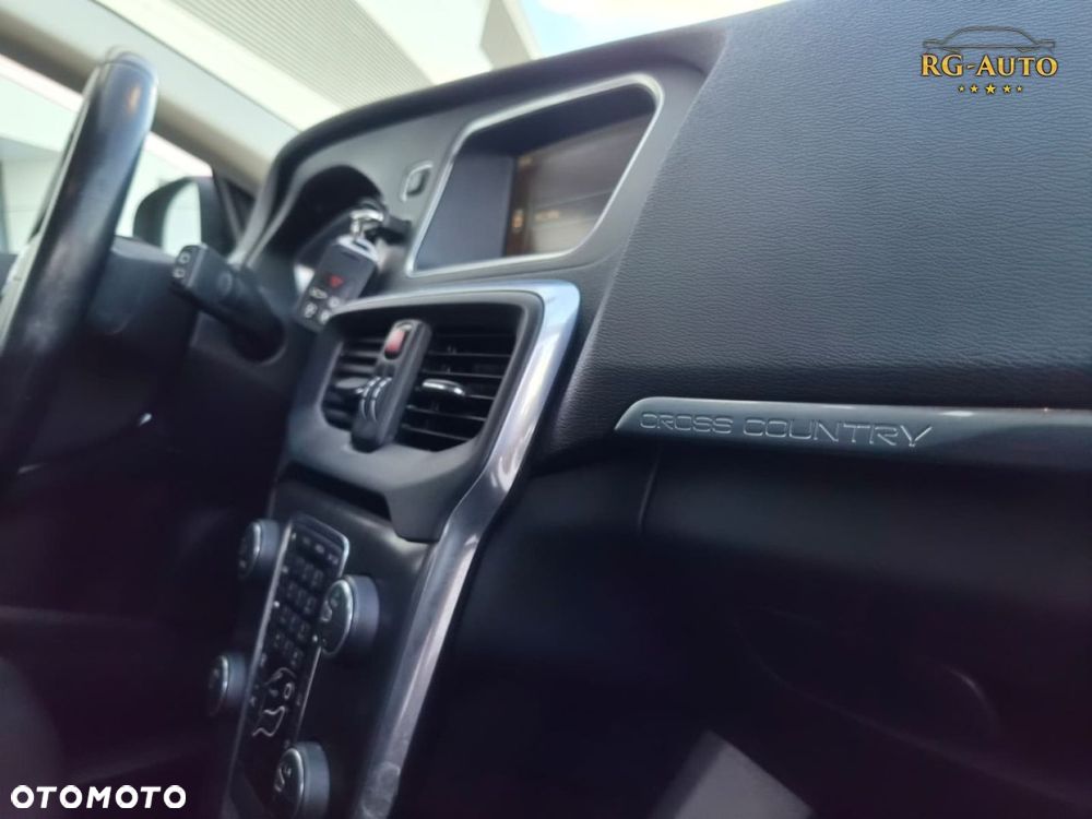 Volvo V40 Cross Country - 26