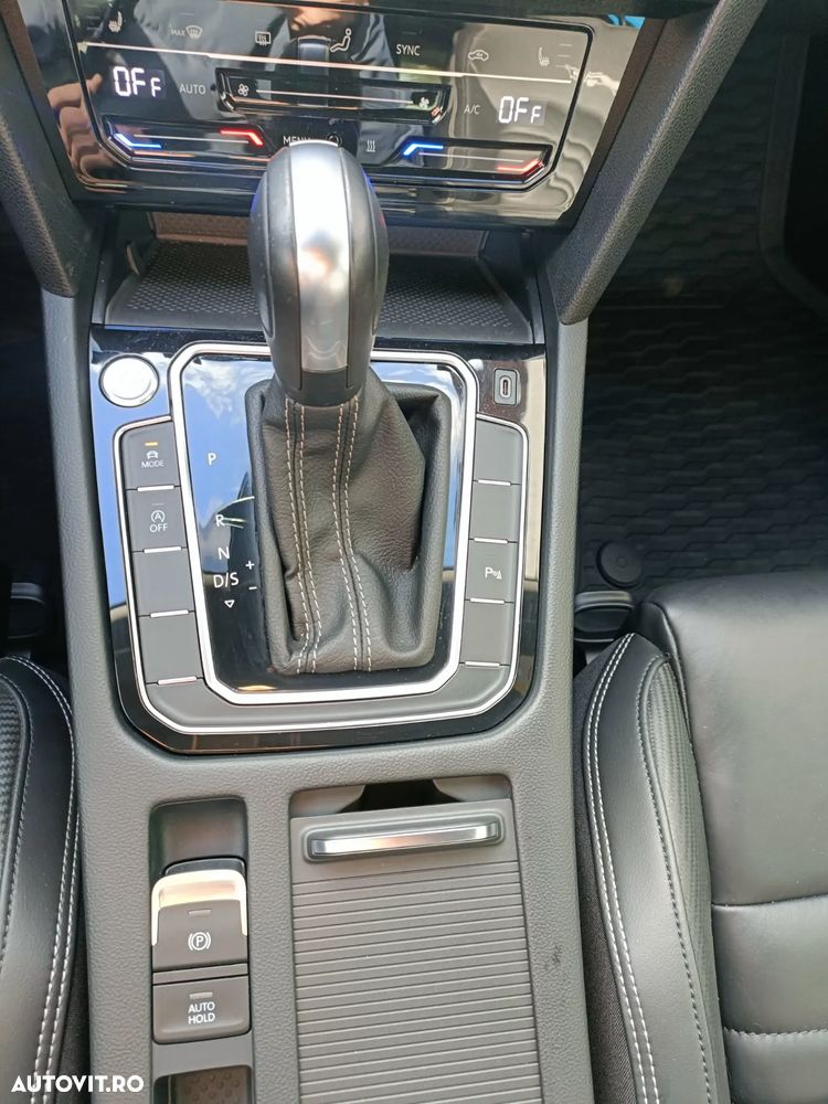 Volkswagen Passat Variant 2.0 TDI 4Mot DSG Highline - 13