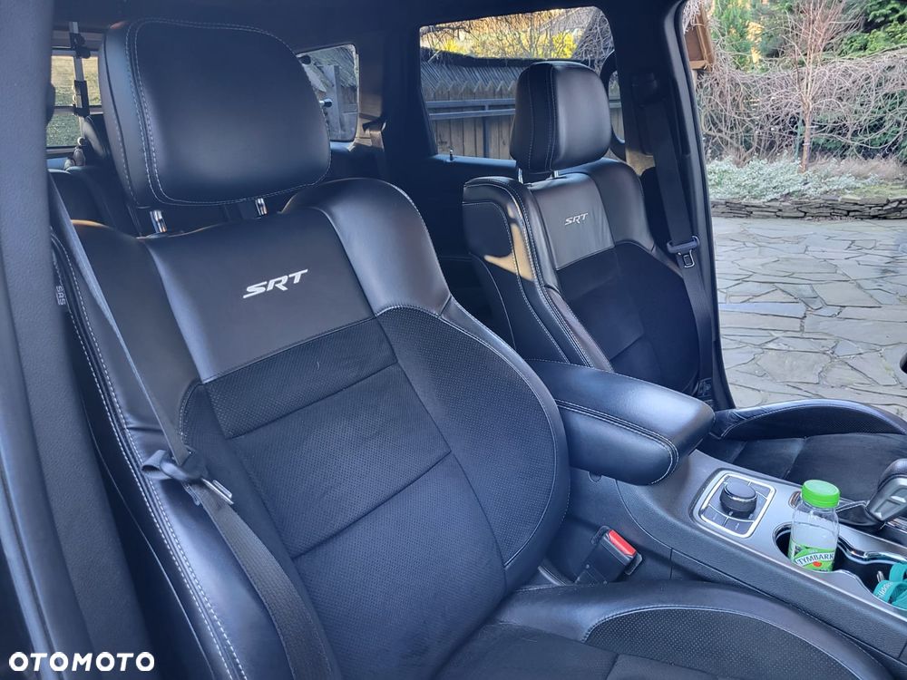 Jeep Grand Cherokee SRT - 7