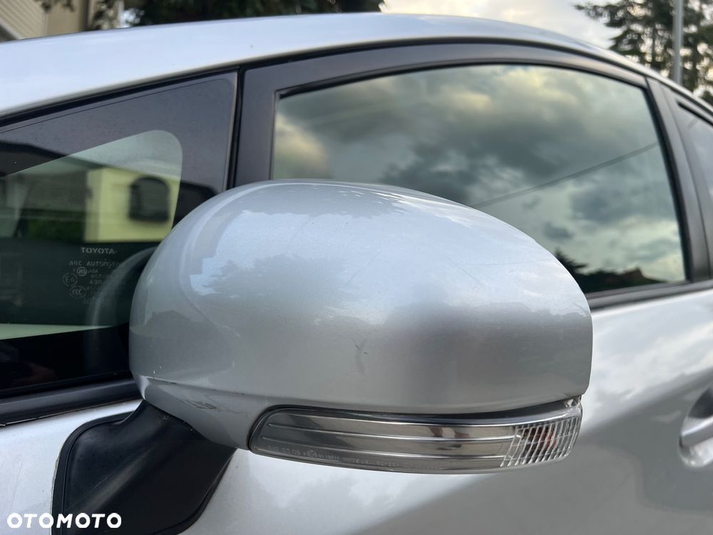 Toyota Prius 1.8 Hybrid Premium - 12