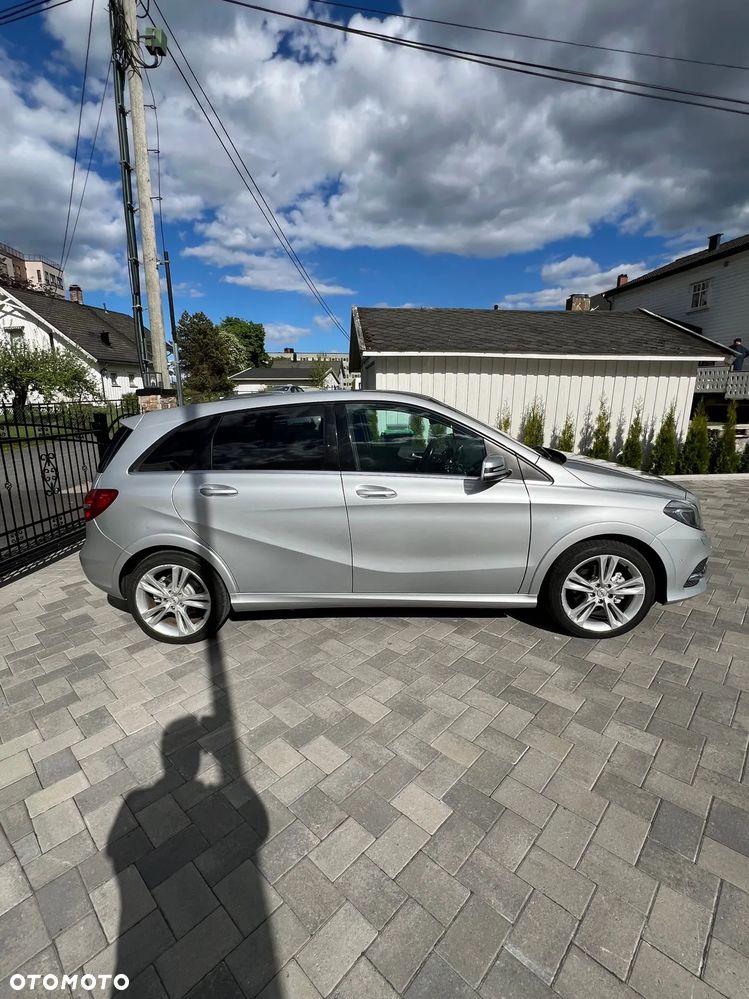 Mercedes-Benz Klasa B (Electric Drive) 250 e - 8