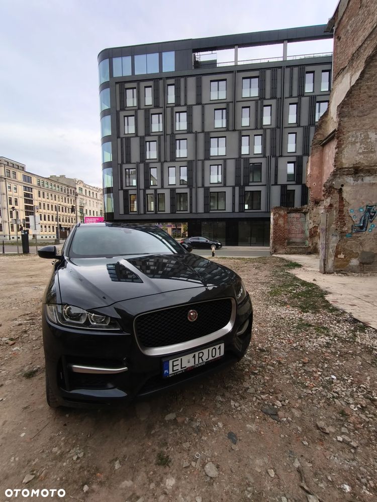 Jaguar F-Pace 2.0 i4D AWD R-Sport - 7