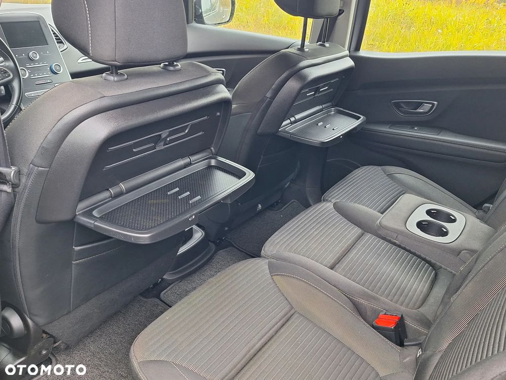 Renault Scenic 2018 photo 5