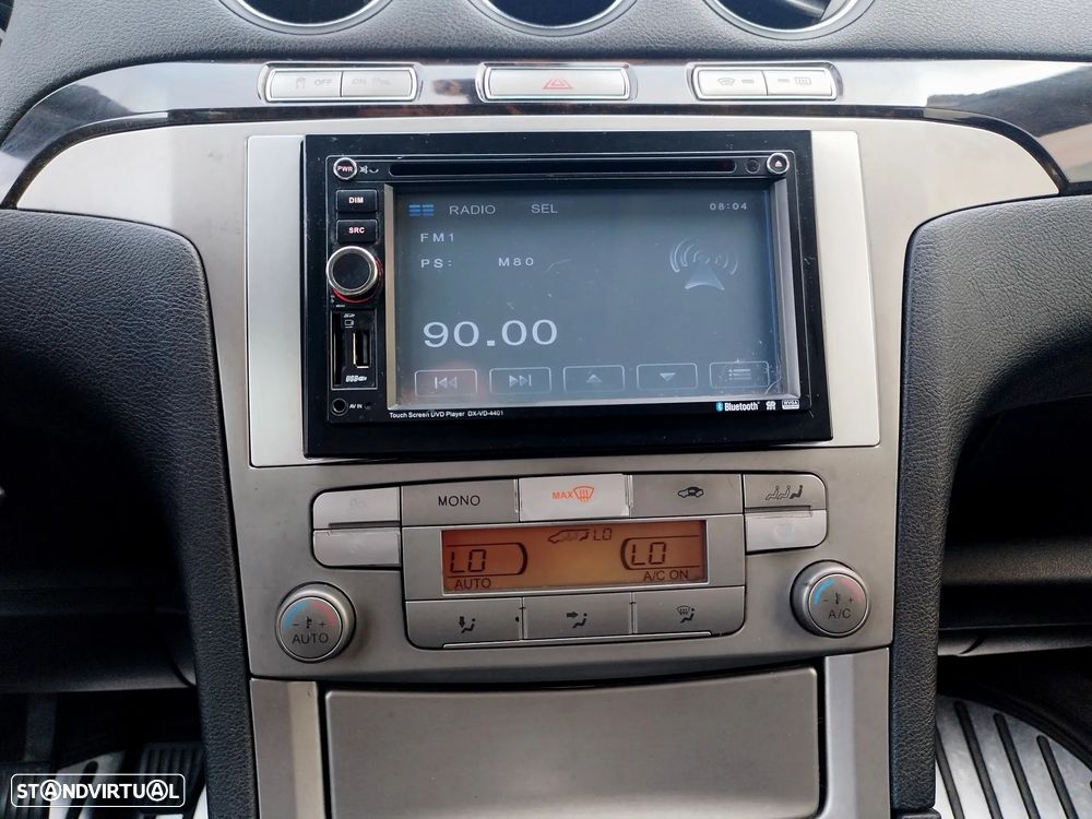 Ford Galaxy 2.0 TDCi Ghia - 37