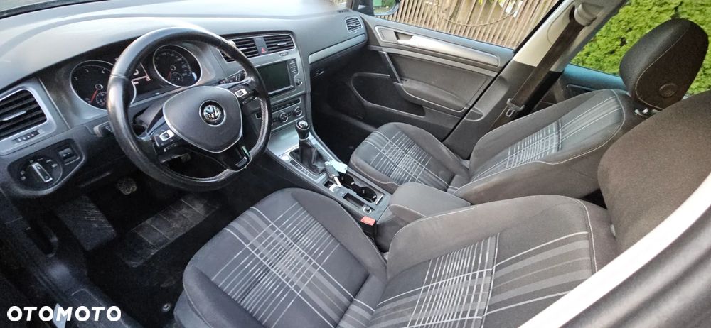 Volkswagen Golf 2.0 TDI 4Motion Sound - 12