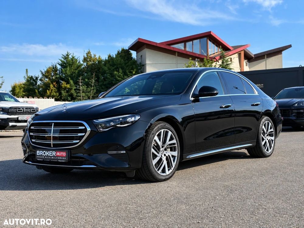 Mercedes-Benz E 300 4MATIC PHEV - 2