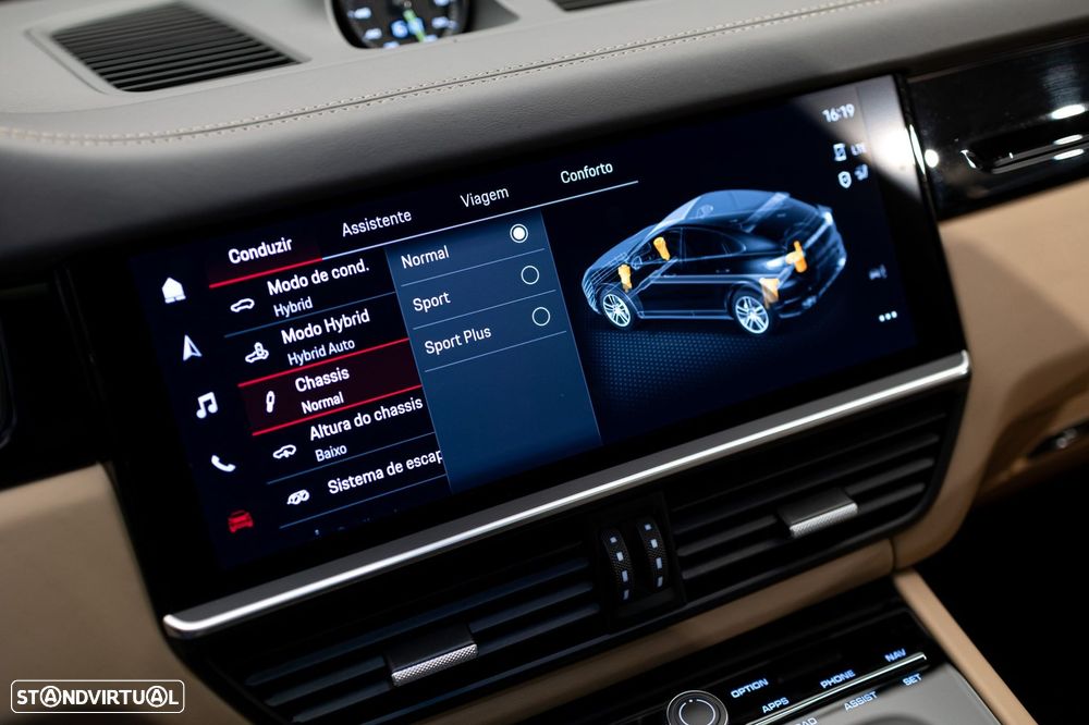 Porsche Cayenne Coupé E-Hybrid - 31