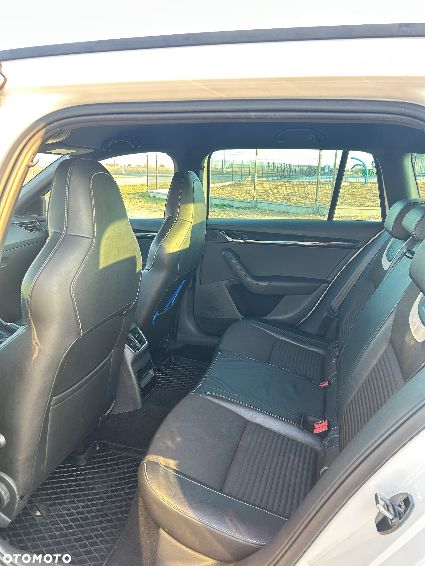 Skoda Octavia 2.0 TDI RS DSG - 10