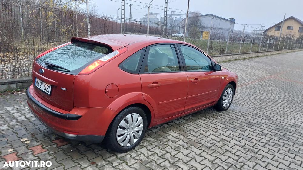 Ford Focus 2.0 TDCI 136 Ghia - 5