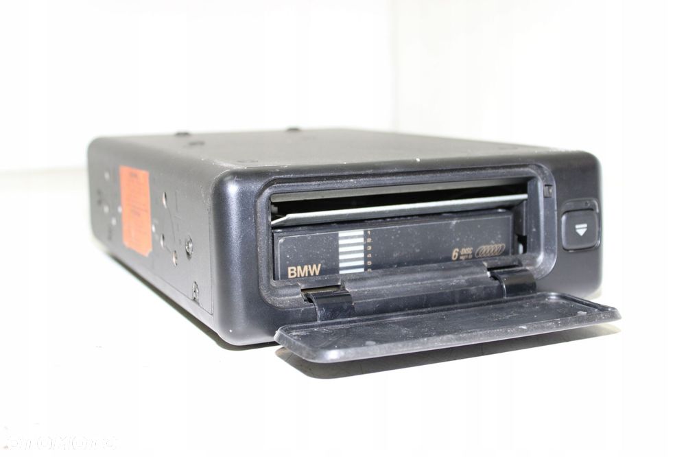 BMW E32 E34 E38 ZMIENIARKA PŁYT CD MAGAZYNEK ZESTAW 8361058 - 1