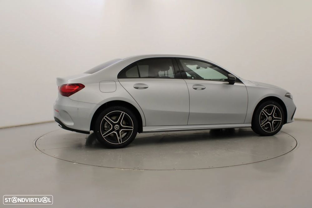 Mercedes-Benz A 250 Limousine e - 5