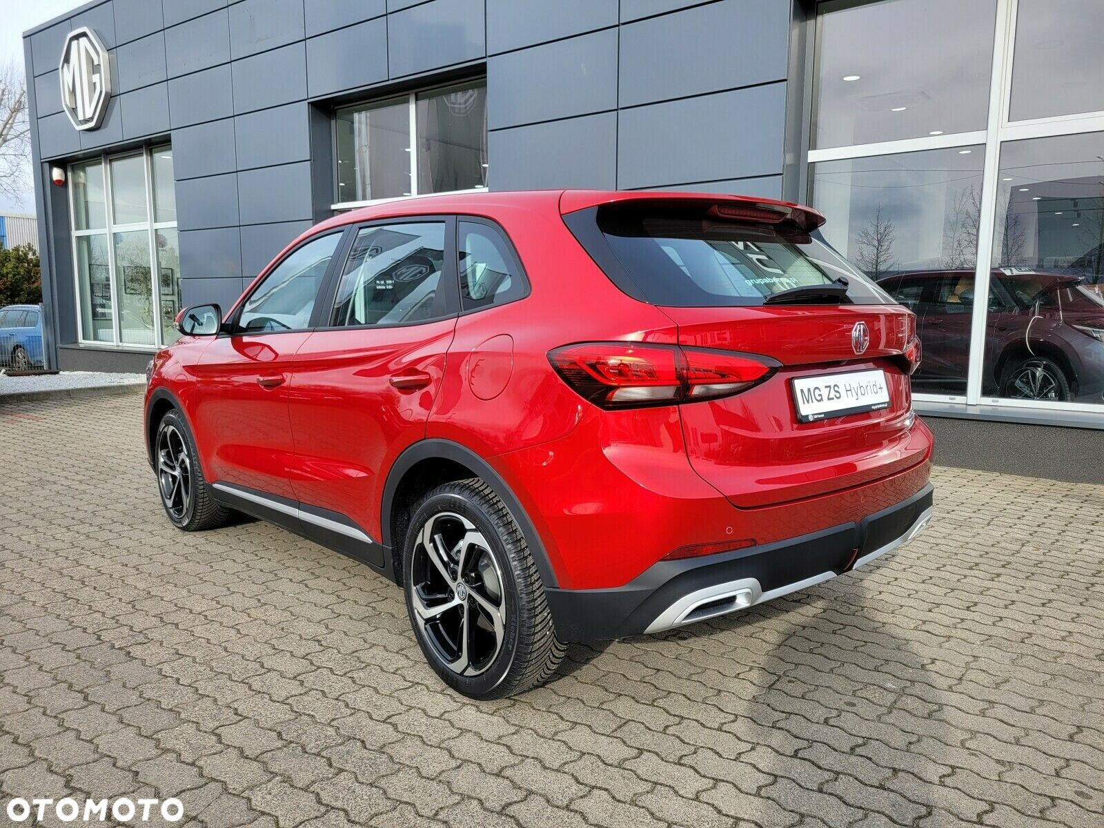 MG ZS Hybrid+ - 4