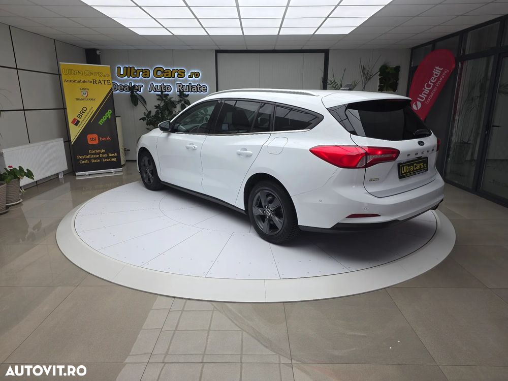 Ford Focus 2.0 EcoBlue Start-Stopp-System Aut. ACTIVE - 3