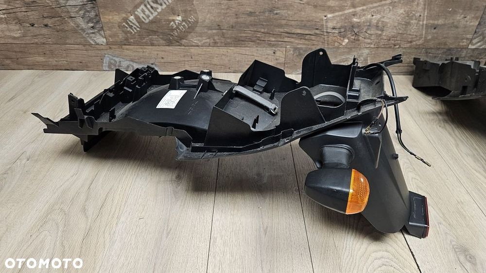 Nadkole Tył Błotnik Kierunkowskazy Yamaha FZS 1000 Fazer RN06 - 11