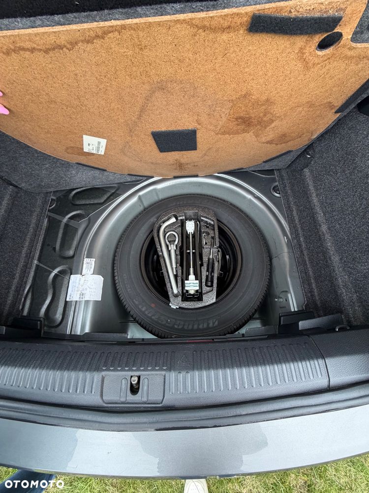 Volkswagen Polo 1.0 Blue Motion Technology beats - 16