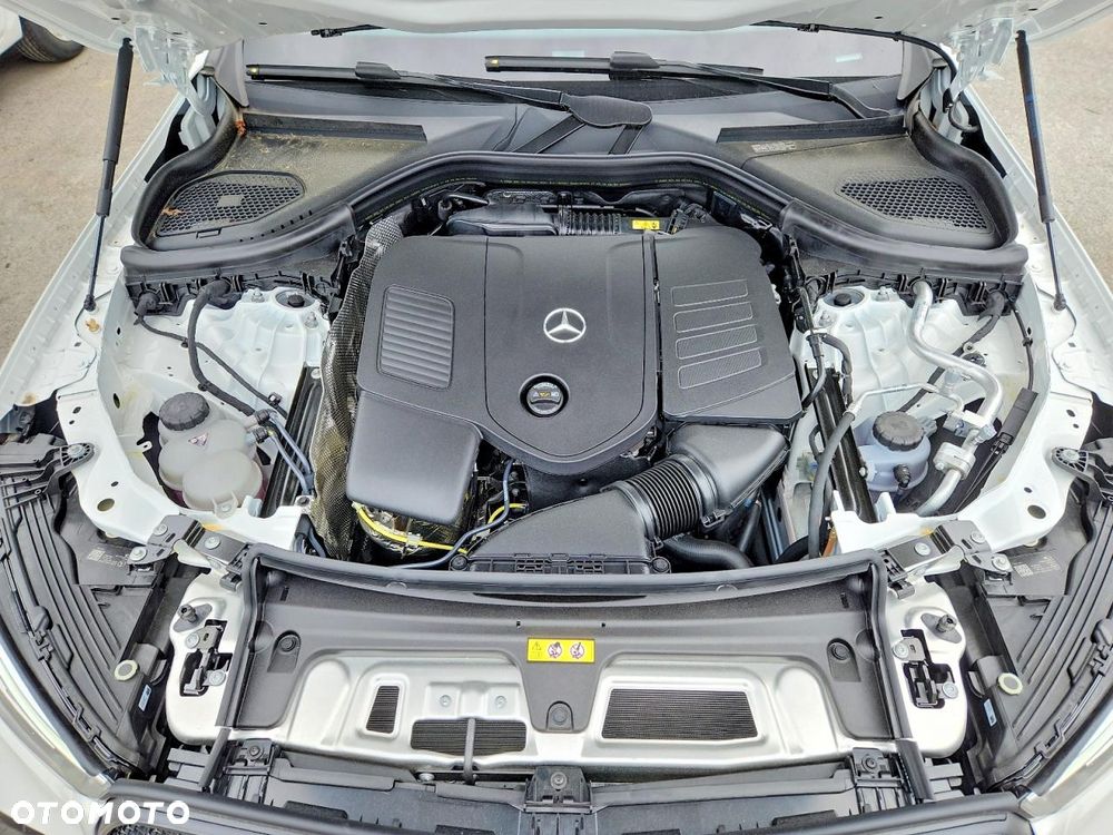Mercedes-Benz GLC 300 4Matic 9G-TRONIC Edition Avantgarde - 13