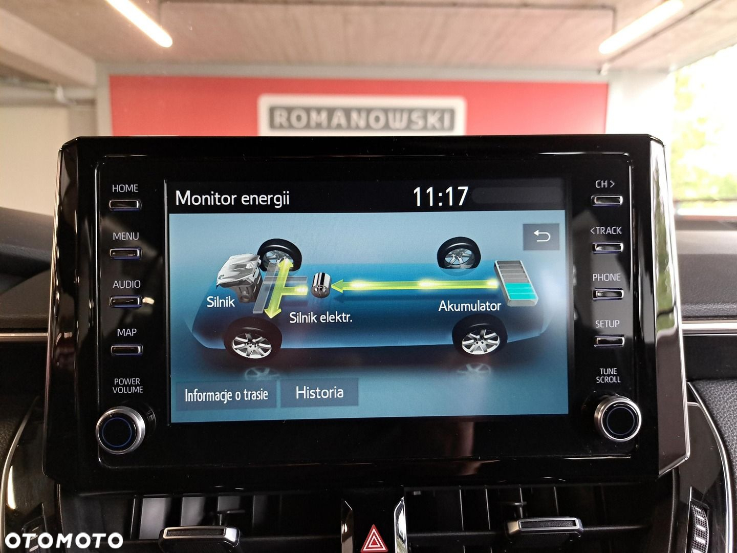 Toyota Corolla 1.8 Hybrid Comfort - 23