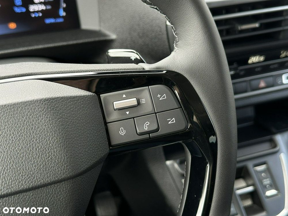 Peugeot Traveller - 35