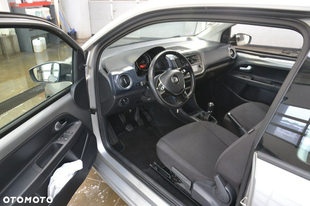Volkswagen up! - 11