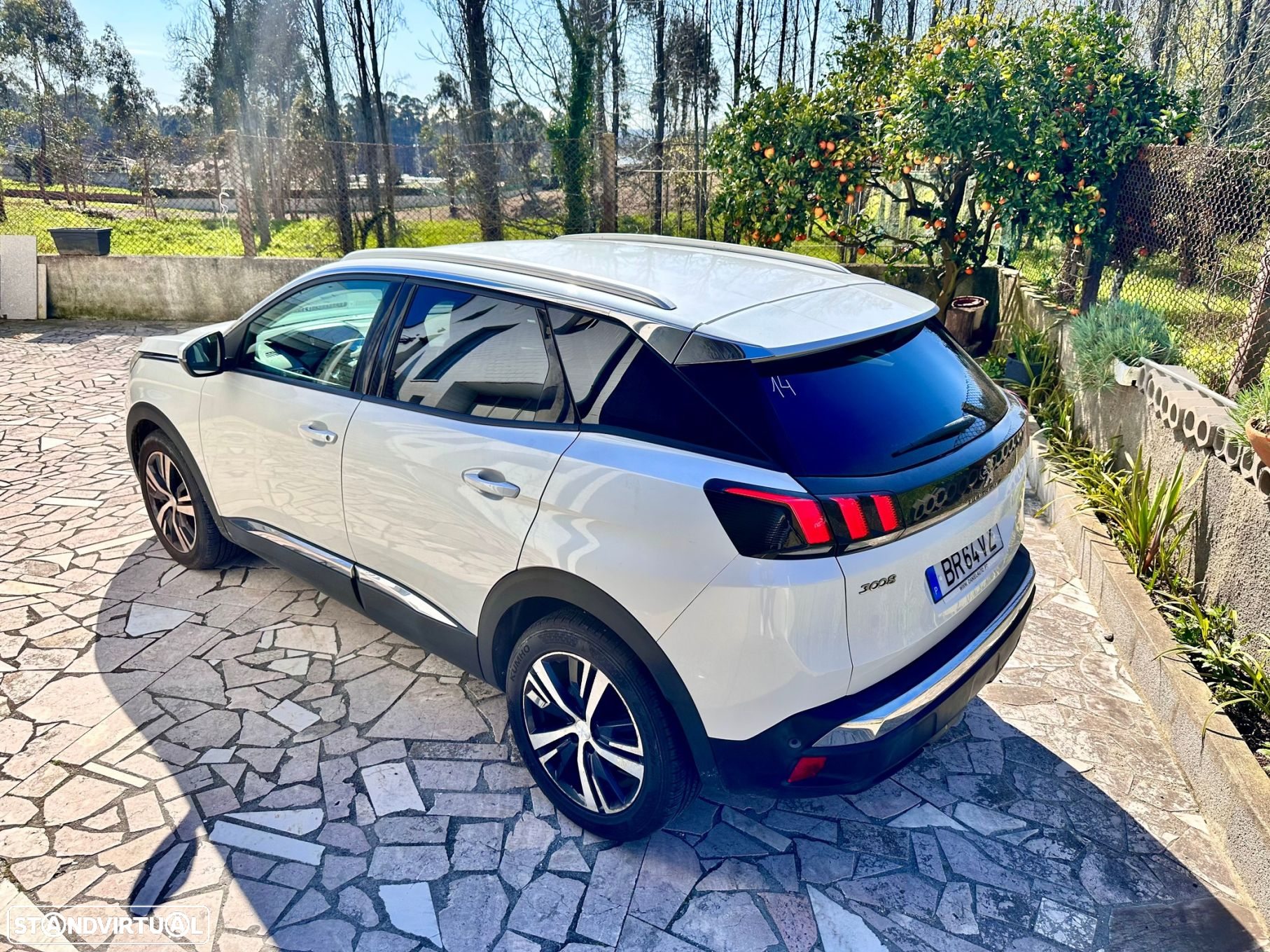Peugeot 3008 1.2 PureTech Allure - 4