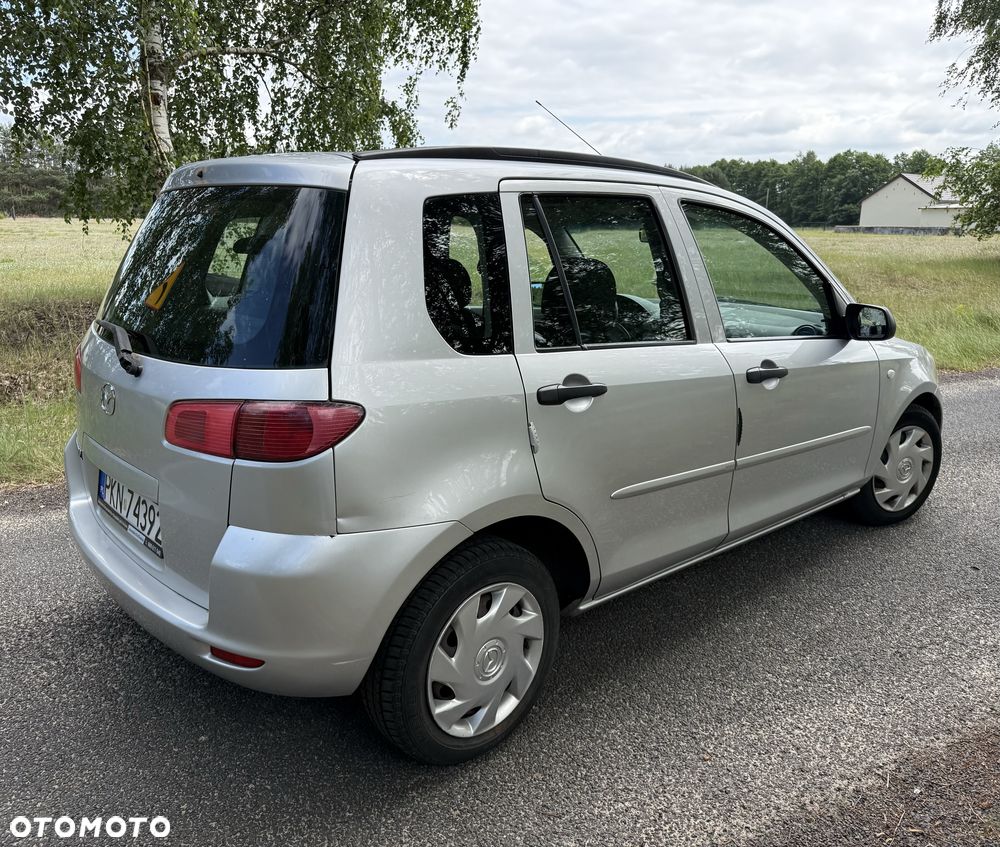 Mazda 2 - 5