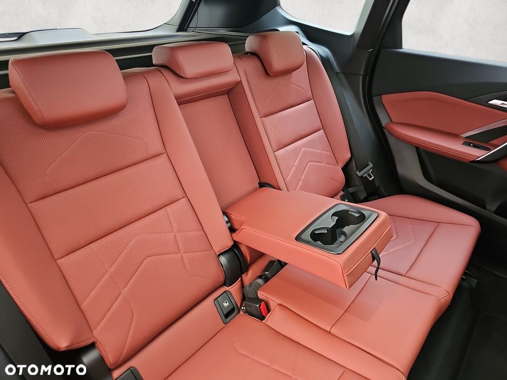 BMW X1 - 24
