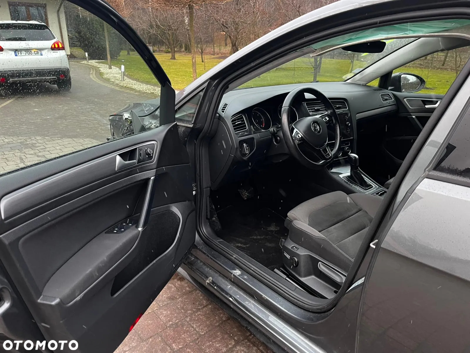 Volkswagen Golf VIII 2.0 TDI R-Line DSG - 7