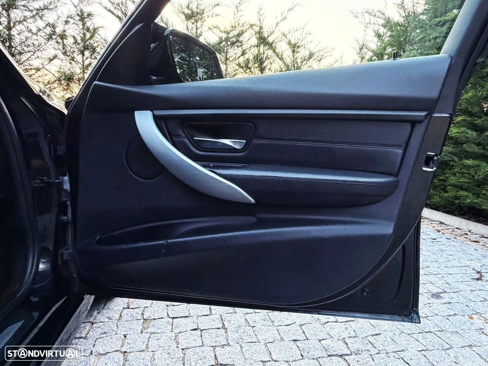 BMW 320 d Pack M - 19