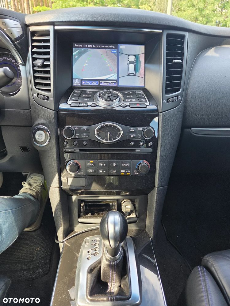 Infiniti QX70 3.0d AWD Ultimate - 22