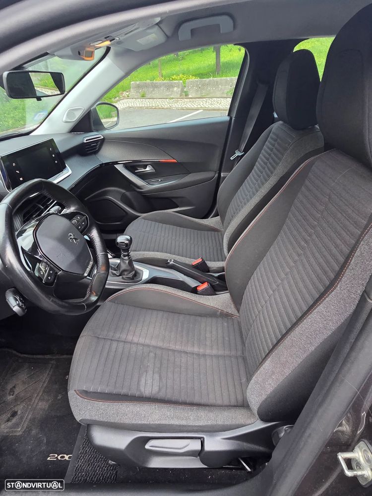 Peugeot 2008 1.2 PureTech Allure Pack - 6