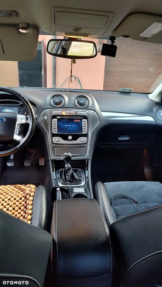 Ford Mondeo - 13