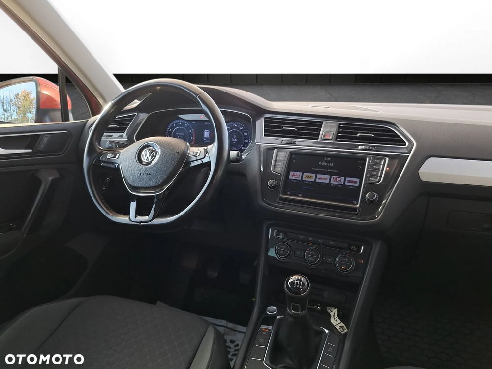 Volkswagen Tiguan 1.4 TSI BMT ACT Comfortline - 12