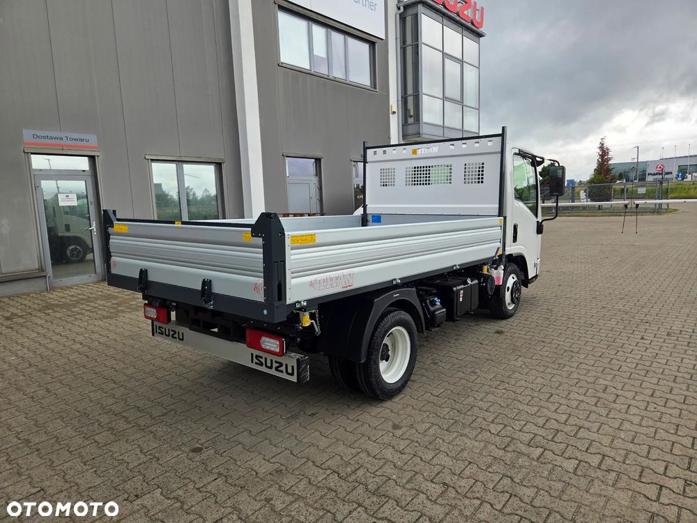 Isuzu M27 - 5
