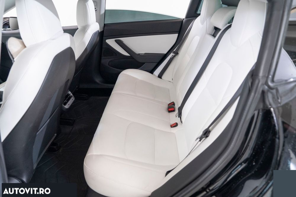 Tesla Model 3 Langstreckenbatterie Allradantrieb Dual Motor Performance - 12