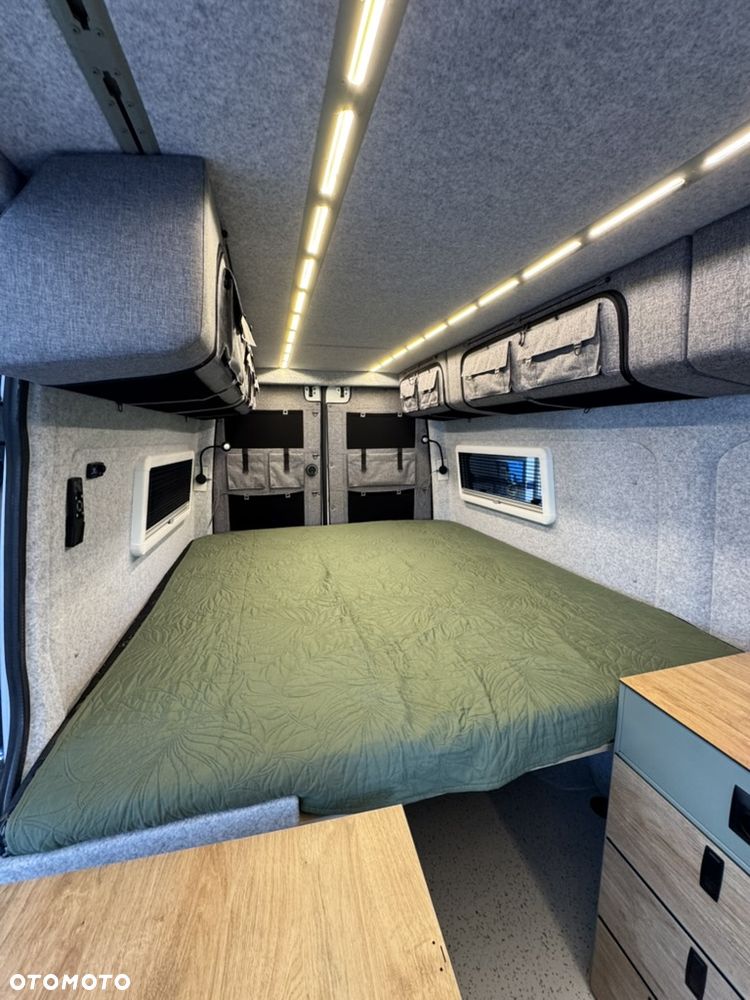 Mercedes-Benz Sprinter - 6