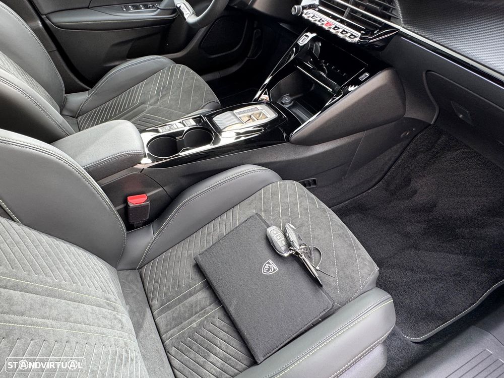 Peugeot e-2008 54 kWh GT - 27