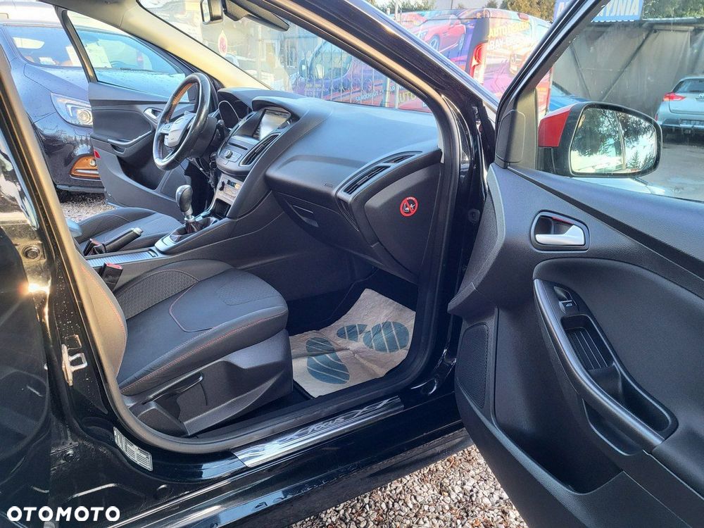 Ford Focus - 19