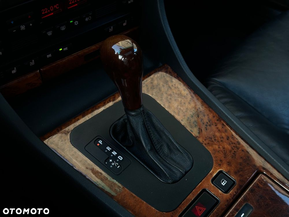 BMW Seria 7 735i - 18