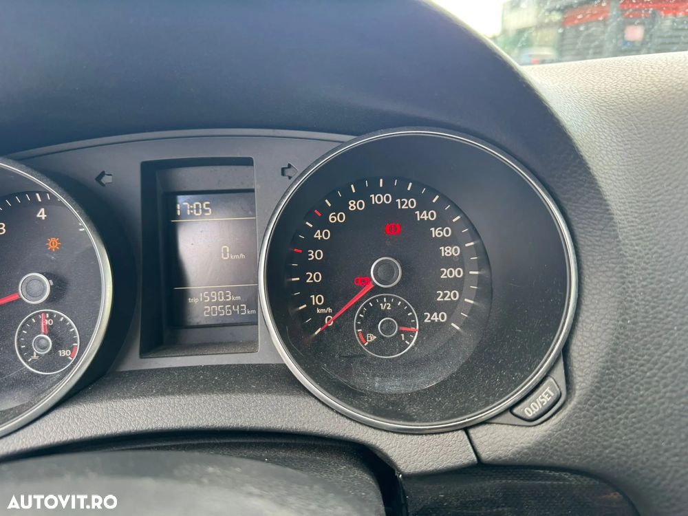 Volkswagen Golf - 19